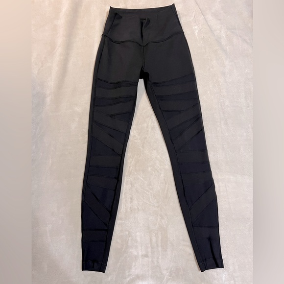 Lululemon Wunder Under High Rise | Size 6 | Black Tech Mesh - Picture 2 of 2